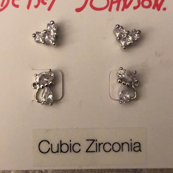 Betsey Johnson Silver Tone Heart & Cat Stud Earring Set CZ Accents NWT - Picture 5 of 12